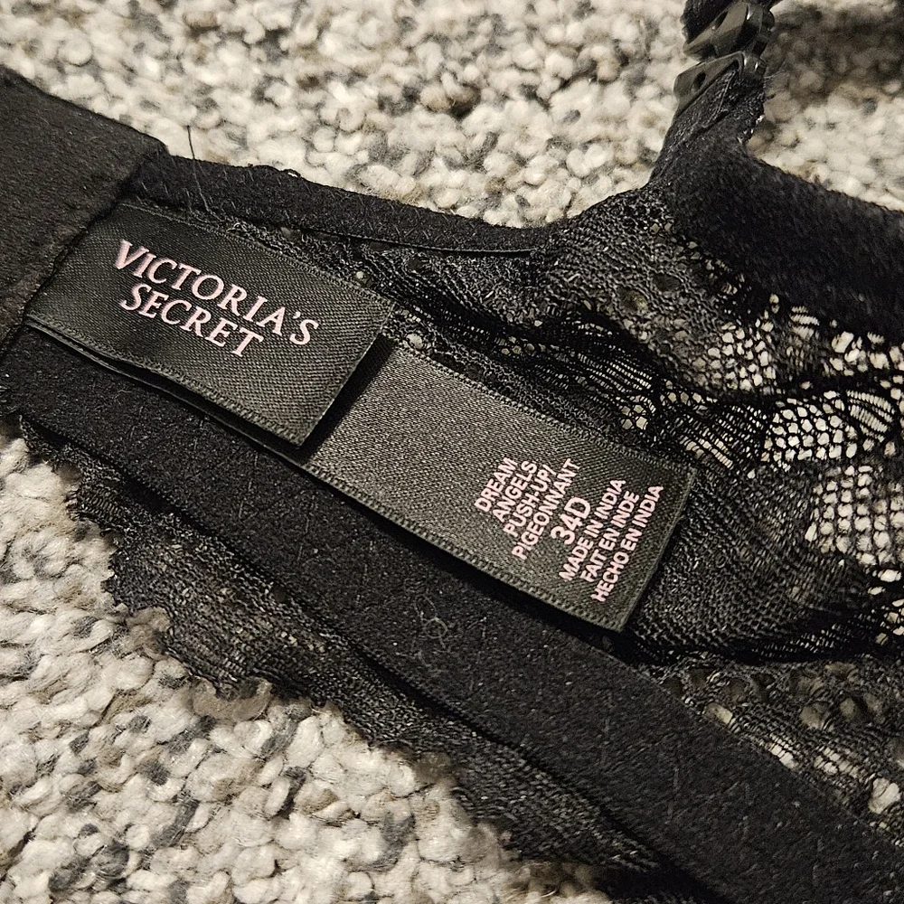 VS Dream Angels Push-Up Bra - Picture 15 of 16